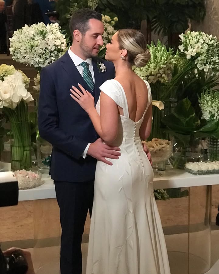 Fotografia de casamento em São Paulo - Casal trocando alianças durante cerimônia