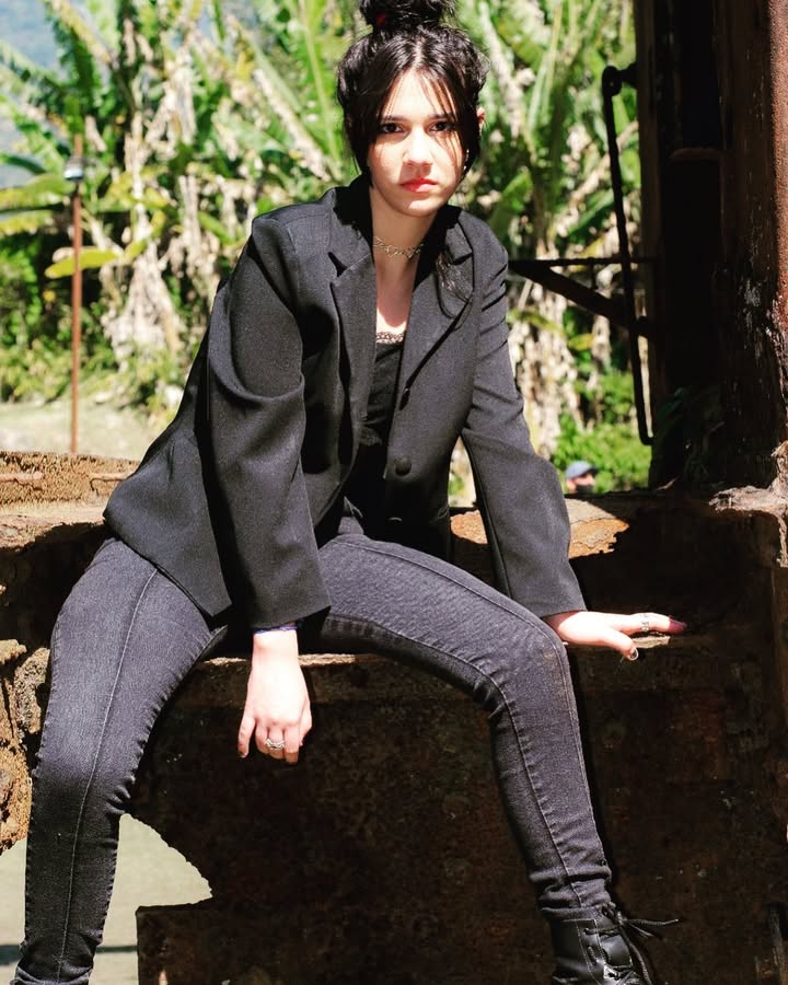 Ensaio fotográfico feminino em São Paulo - Mulher em sessão de fotos externa